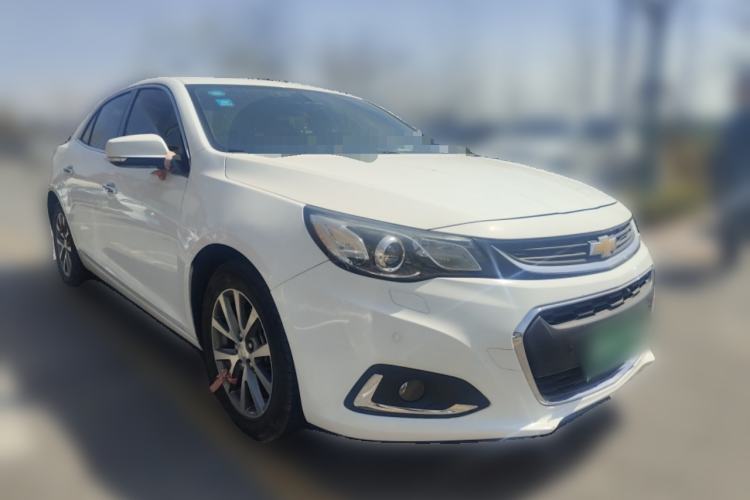 Used Chevrolet Malibu 2016 2.0L Automatic Luxury Edition Front Right 45 Deg