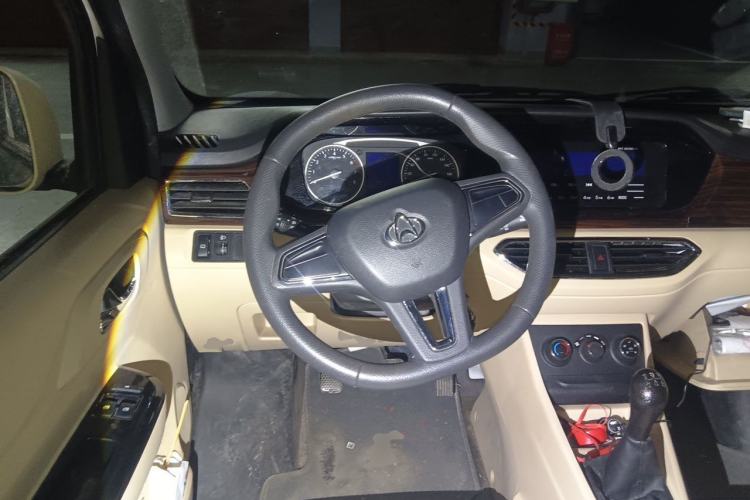 Used CHANGAN KUAYUE Xing V3 2022 1.5L Gasoline Enjoyment Model 5-Seat Passenger Vehicle JL473QH