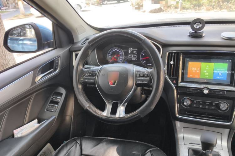 Used Roewe RX5 2018 20T Two-Wheel Drive Manual Flagship Edition
