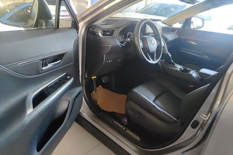 Used Toyota Venza 2023 2.0L CVT Two-Wheel Drive Luxury Edition