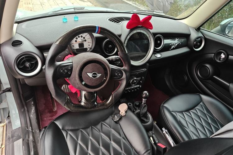 Used MINI 2012 1.6L ONE Baker Street Center Console