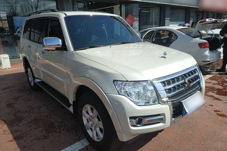 Used Mitsubishi Pajero 2020 3.0L Automatic Standard Edition