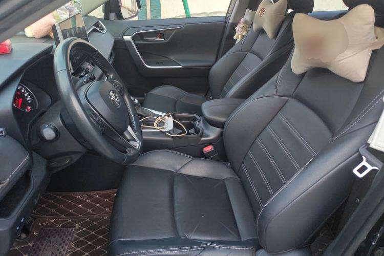 Used Toyota Wildlander 2021 2.0L CVT Two-Wheel Drive Luxury Edition Left Front Seat