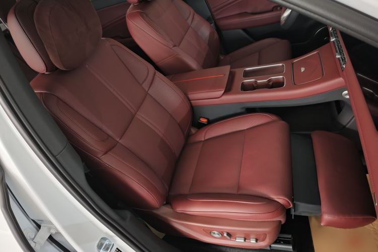 Used Hongqi HS6 PHEV 2026 240 Smart Hybrid Version Right Front Seat