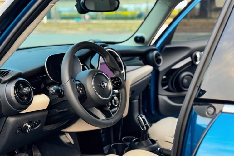 Used MINI 2022 2.0T COOPER S Classic Edition Five-Door Version Interior 9