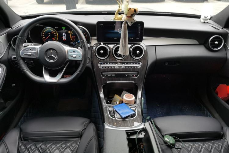 Used Mercedes-Benz C-Class 2021 C 260 Star Edition Center Console