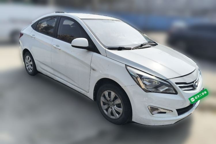 Used Hyundai Verna (older generation) 2014 1.4L Manual Smart GLS Trim