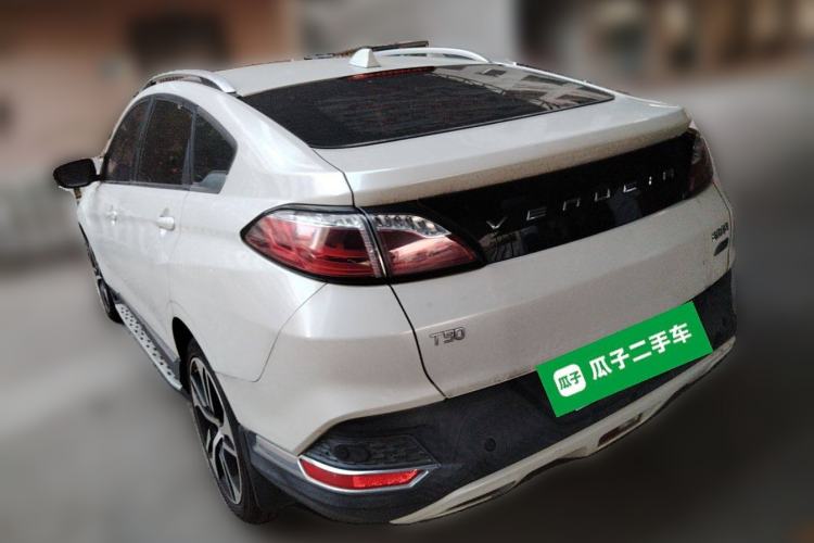 Used Venucia T90 2017 2.0L CVT Leading Edition