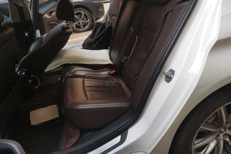 Used BMW 5 Series New Energy 2018 530Le Luxury Package Left Rear Seat