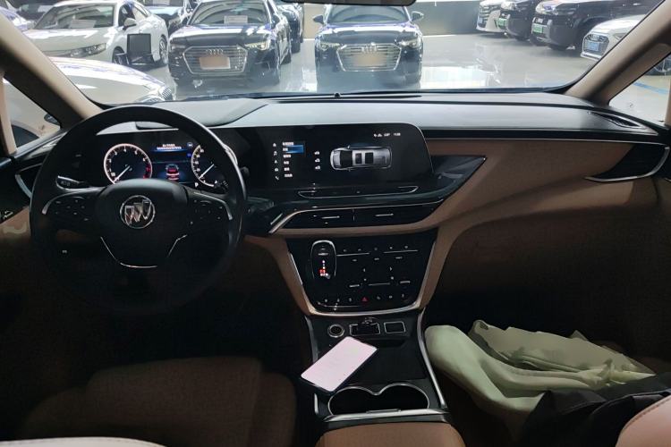 Used Buick GL8 2021 ES Landtrek 653T Luxury Model