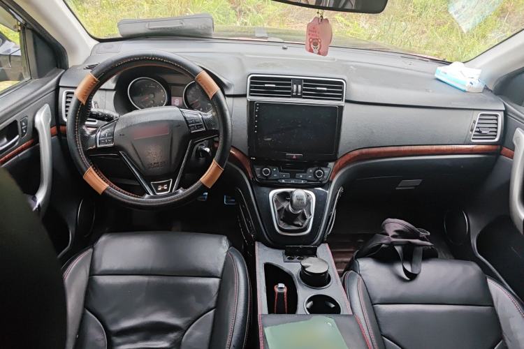 Used Haval H6 2014 Sport Version 1.5T Manual Two-Wheel Drive Elite Edition Center Console