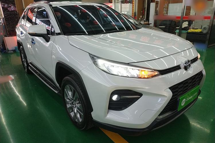 Used Toyota Wildlander 2023 2.0L CVT Two-Wheel Drive Leading Edition Front Right 45 Deg