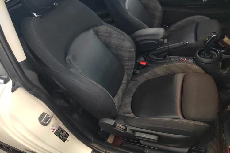 Used MINI MINI 2018 1.5T COOPER Classic Edition
