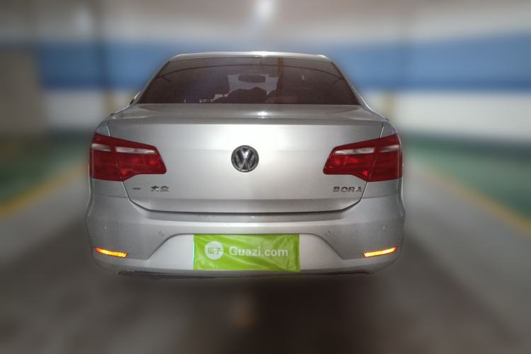 Used Volkswagen Bora 2015 Value Edition 1.6L Automatic Comfort Version