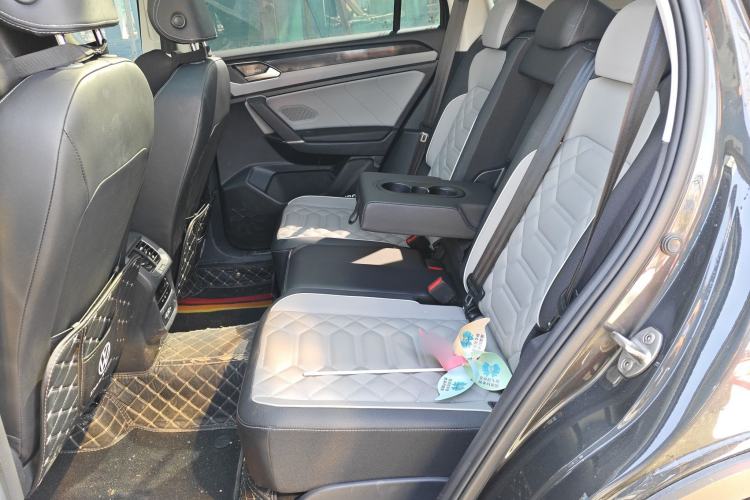 Used Volkswagen Tayron 2023 280TSI Two-Wheel-Drive Luxury Plus Advanced Version
