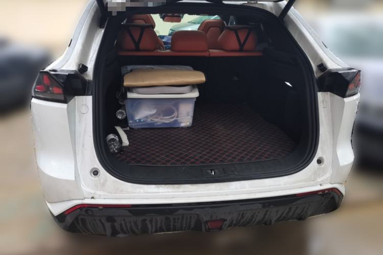 Used Deepal S07 2025 215Max Deep Blue Intelligent Driving AD PRO Range-Extended Version Trunk