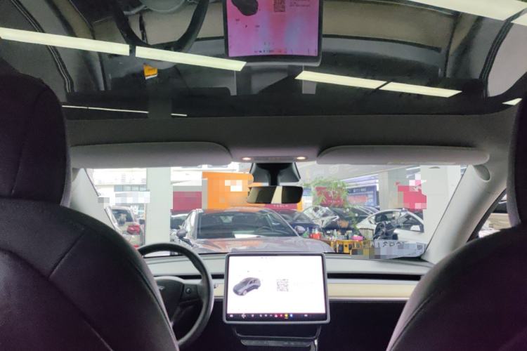 Used Tesla Model Y 2021 Long-Range All-Wheel-Drive Version
