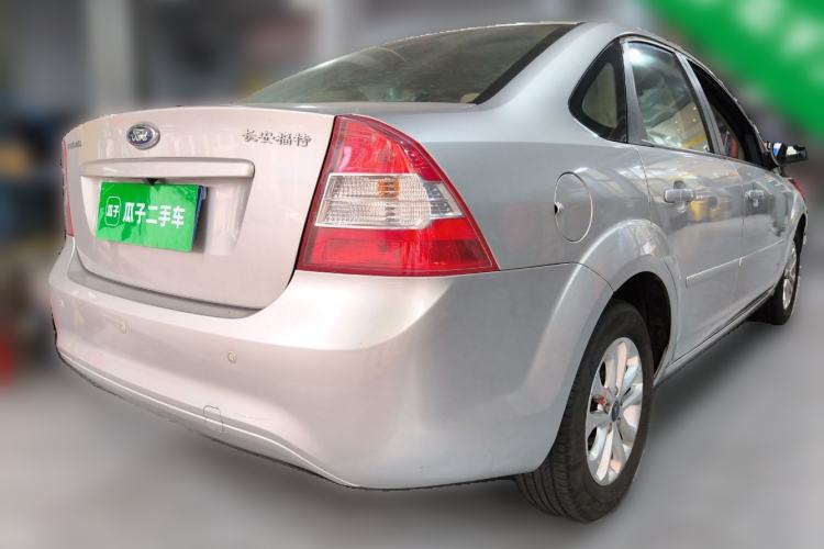 Used Ford Focus 2011 Sedan 1.8L Automatic Fashion Edition
