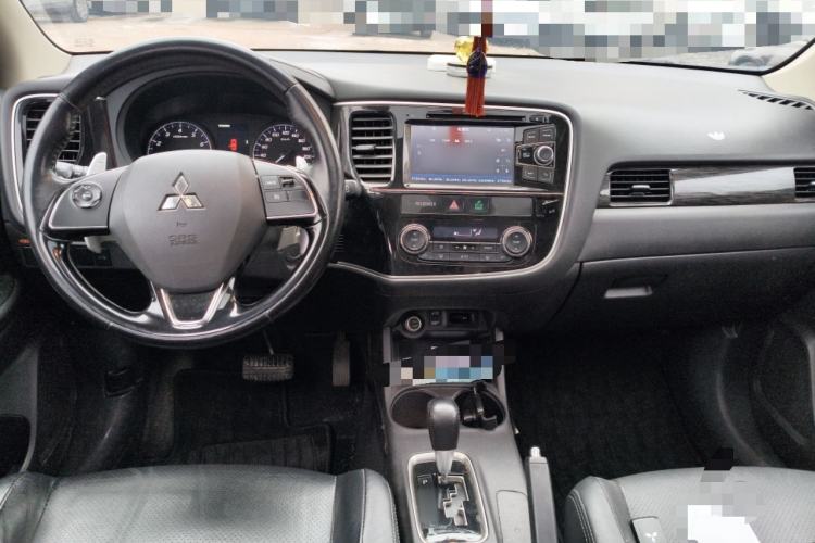 Used Mitsubishi Outlander 2016 2.4L 4x4 Elite Edition 5 Seats