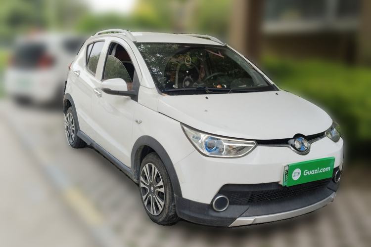 Used BAIC New Energy EC 2017 EC180 Dynamic Edition Front Right 45 Deg