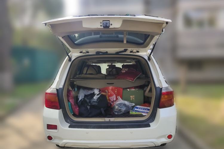 Used Toyota Highlander 2009 2.7L Two-Wheel Drive 7-Seater Luxury Edition
