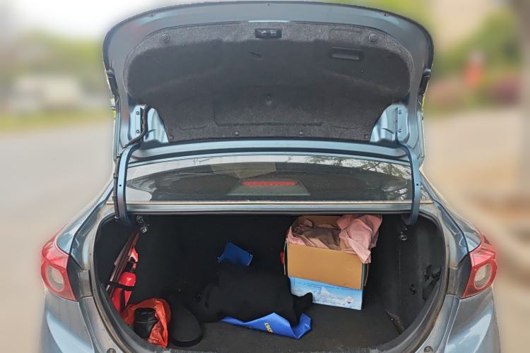 Used Mazda 3 Axela 2019 Cloud-Controlled Sedan 1.5L Automatic Luxury Model China VI Standard Trunk