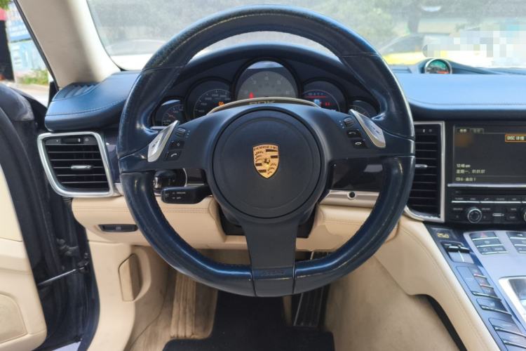 Used Porsche Panamera 2010 Panamera 4S 4.8L
