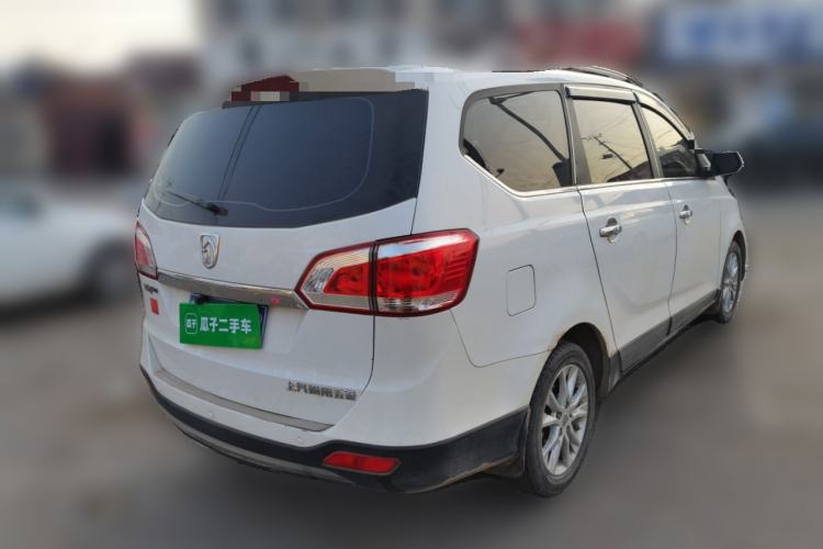 Used Baojun 730 2014 1.5L manual Comfort version 7 seats