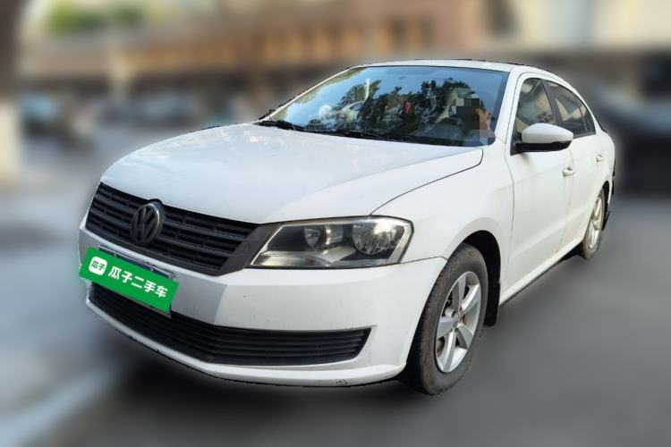 Used Volkswagen Lavida 2013 Revised Classic 1.6L Automatic Fashion Edition