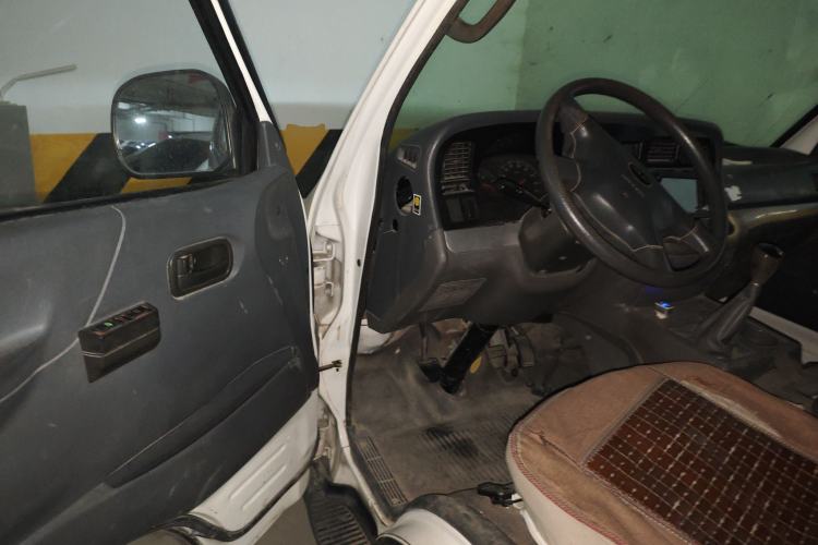 Used Jinbei Hiace 2014 2.0L 5th Generation Kuaiyunwang Business Version 4G20B
