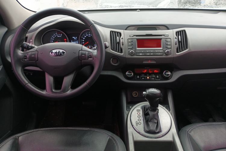 Used Kia Sportage R 2015 2.0L Automatic Two-Wheel Drive DLX Model Interior 2