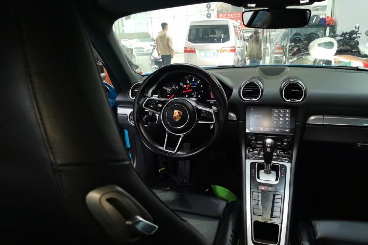 Used Porsche 718 2016 Cayman 2.0T
