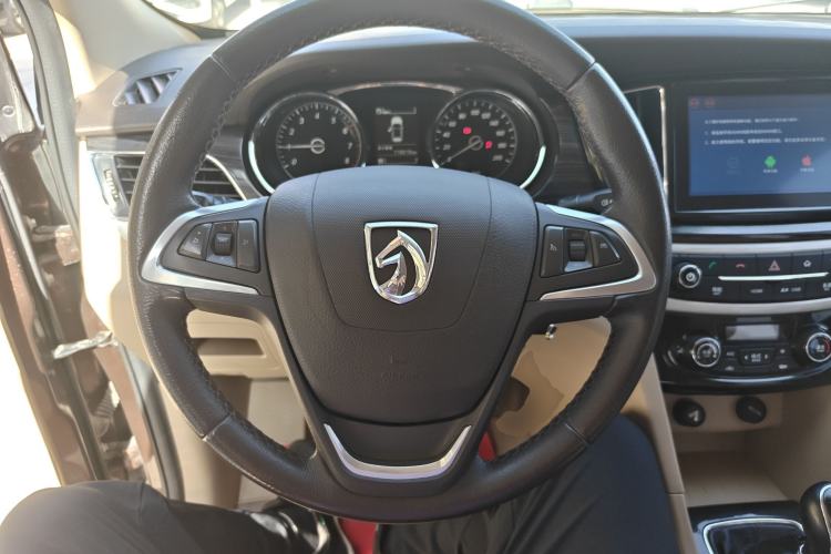 Used Baojun 730 2016 1.5L Manual Luxury Edition 7 Seats
