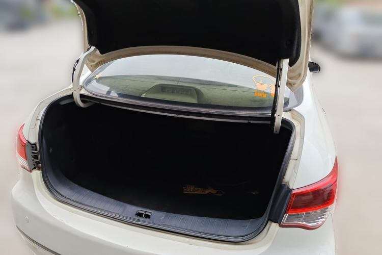 Used Nissan Sylphy 2009 1.6XE Automatic Comfort Edition Trunk