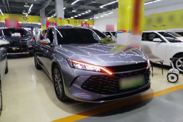 Used BYD Qin L 2024 DM-i 80KM Leading Model Front Right 45 Deg