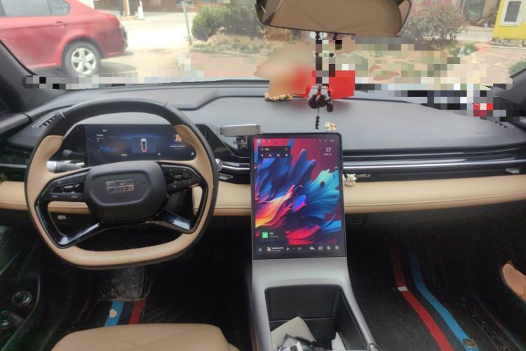 Used Geely Galaxy L6 2023 60km PLUS
