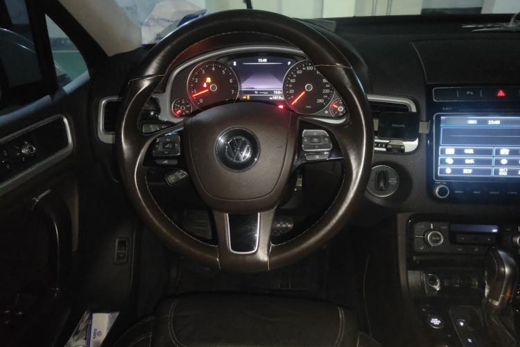 Used Volkswagen Touareg 2017 3.0 TSI Touareg Model Steering Wheel