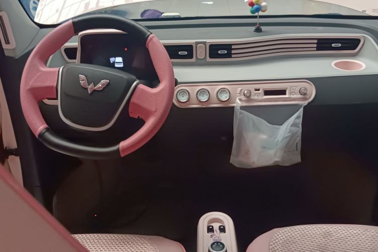 Used Wuling Hongguang MINIEV 2021 Macaron Premium Model – Lithium-NMC
