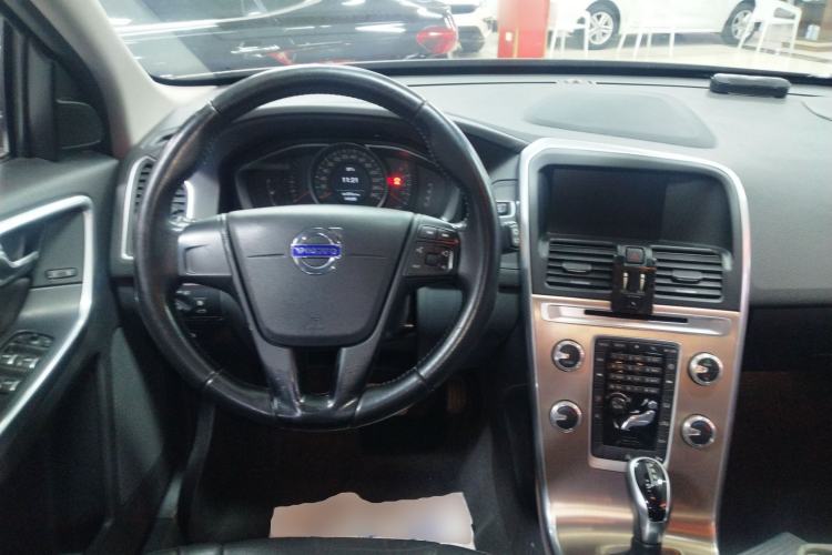 Used Volvo XC60 2017 T5 Smart Upgrade Edition