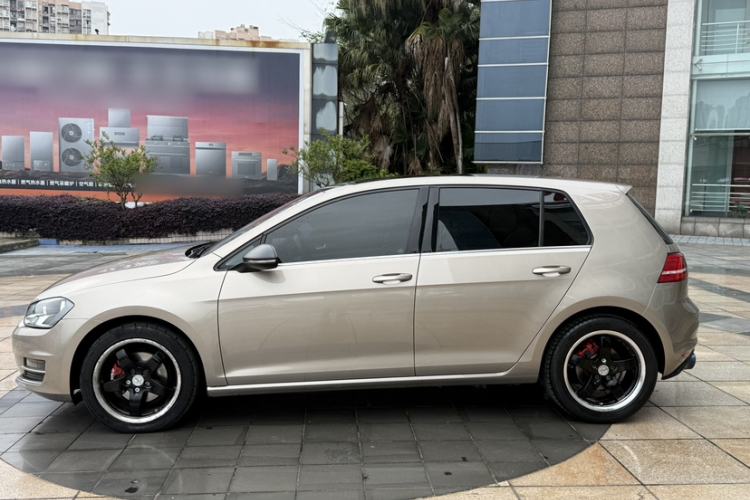 Used Volkswagen Golf 2014 1.4TSI Automatic Comfort Model Exterior 1