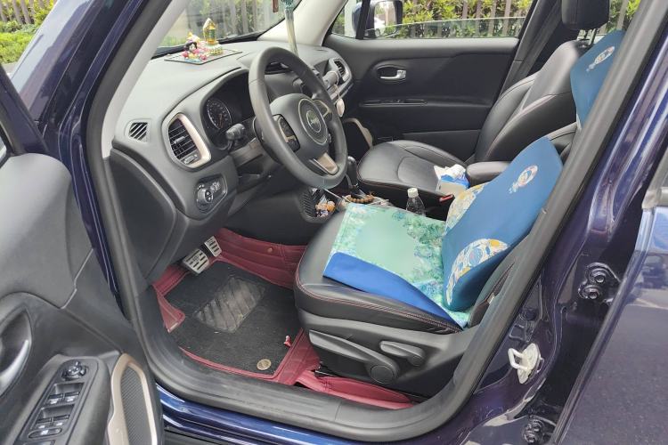 Used Jeep Renegade 2018 Connected Large Screen Version 180T Automatic High-Energy Edition
