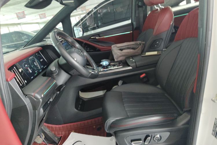 Used GAC Trumpchi M8 2023 Zongshi Series Dual-Motor Flagship Edition Left Front Seat