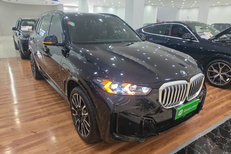 Used BMW X5 2023 xDrive 40Li M Sport Night Edition Package Exterior 1