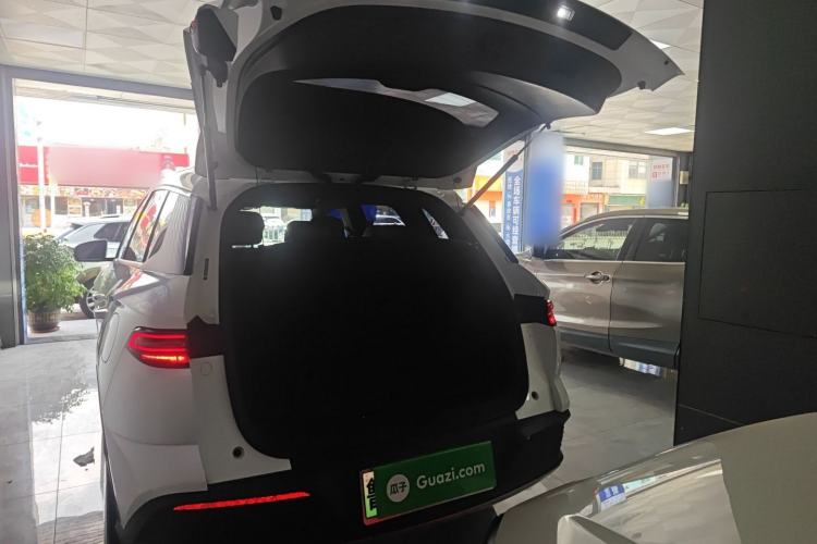 Used BYD Song Pro New Energy 2024 HONOR Edition DM-i 71KM Navigation Model