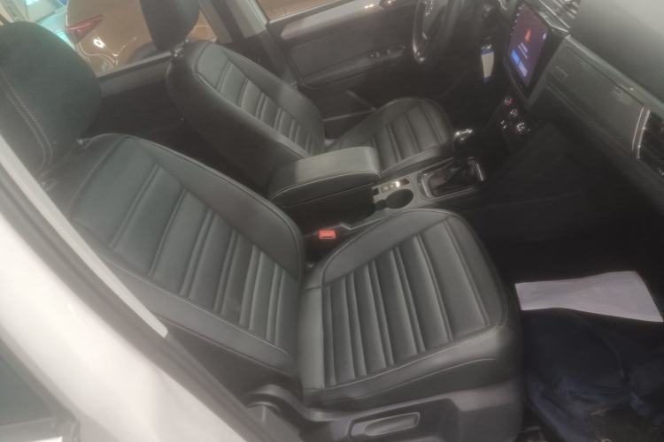 Used Volkswagen Touran 2018 Volkswagen Touran L 280TSI DSG Style Edition 7 Seats China V Emission Standard Right Front Seat