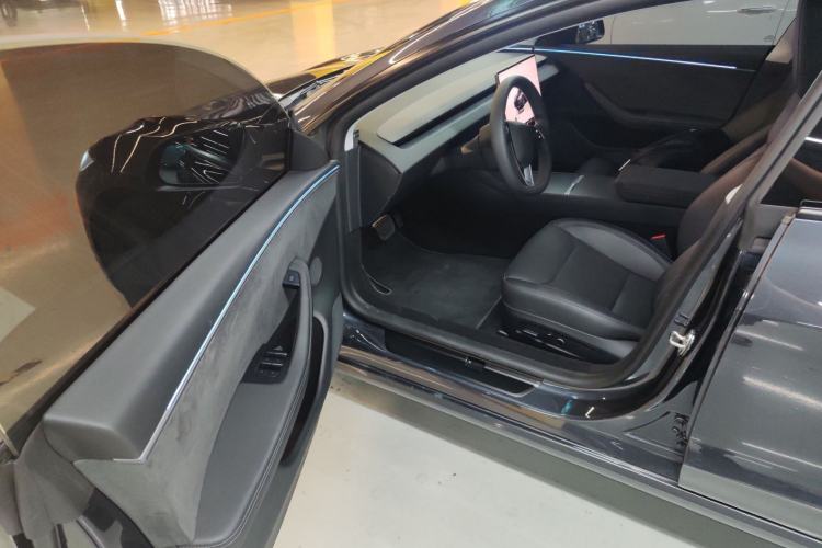 Used Tesla Model 3 2023 Long-Range All-Wheel-Drive Version