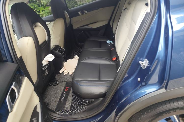 Used Lynk & Co 01 2017 2.0T Two-Wheel Drive Zhaopu Version Left Rear Seat