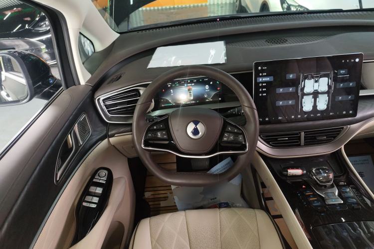 Used Denza D9 2024 DM-i 1050 Luxury Model Steering Wheel