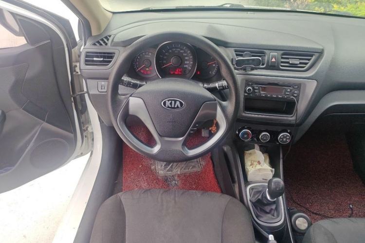 Used Kia K2 2015 Sedan 1.4L MT GLS
