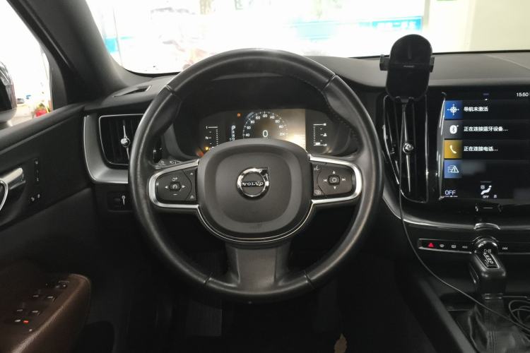 Used Volvo XC60 2021 T5 4x4 Smart Luxury Edition Steering Wheel